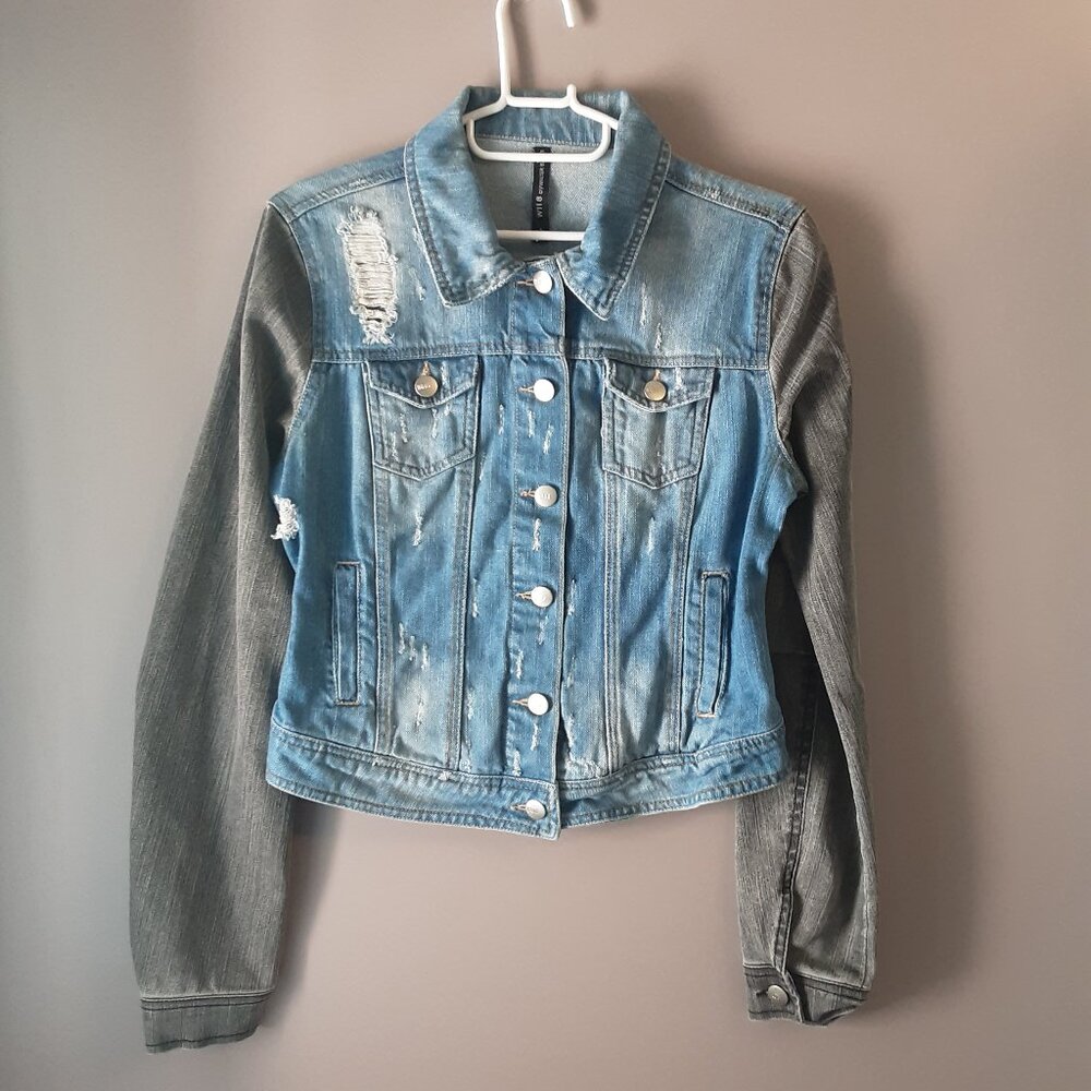 W118 by Walter Baker Distressed Jean Jacket Size Small
